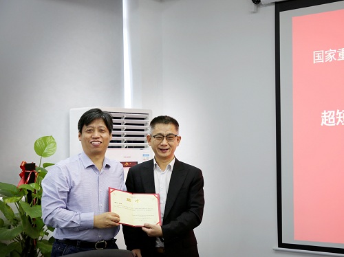 1542958940563355.jpg 2.jpg